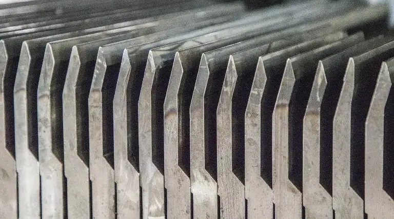 Industrial knives